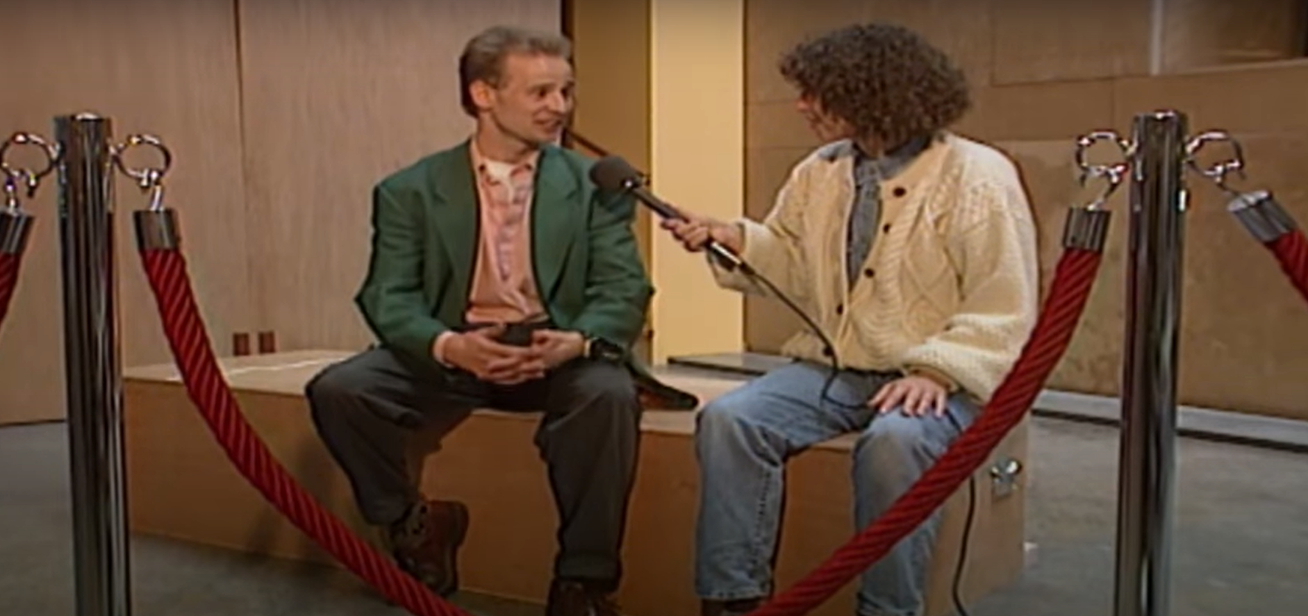 Fragmenten uit het Jeugdjournaal van 1 april 1993. NOS Nieuws.